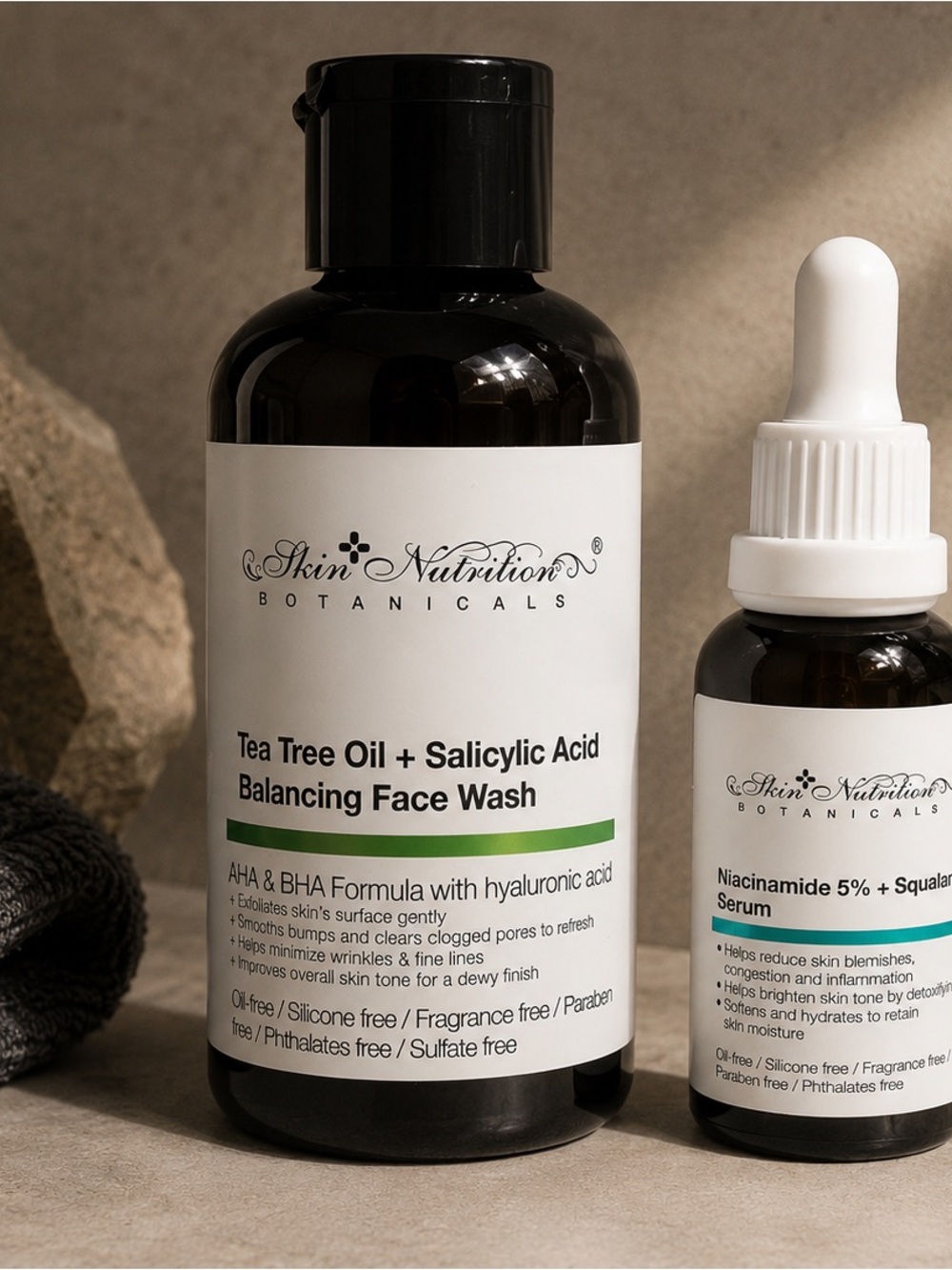 Tea Tree Oil + Salicylic Acid Balancing Face Wash - White/Black